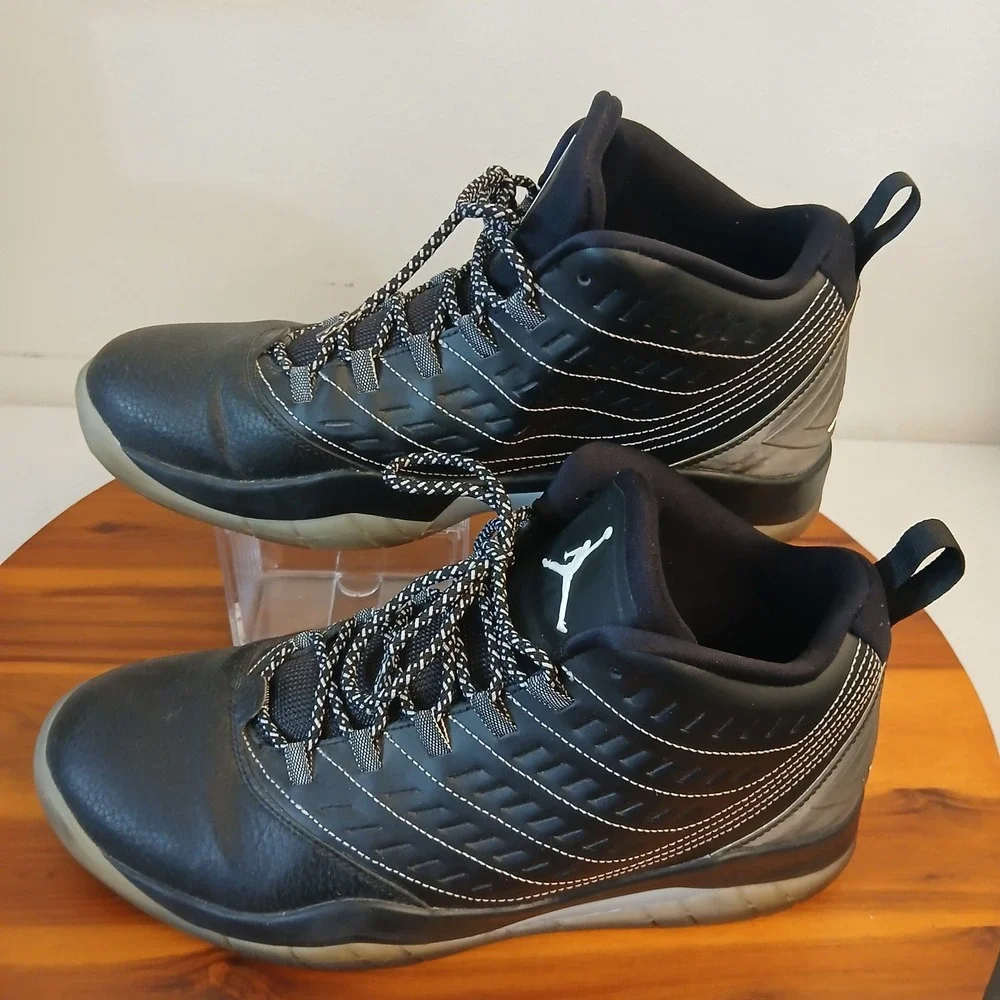 Nike Air Jordan Velocity Men 10 Black Basketball Shoes Sneakers 688975-004